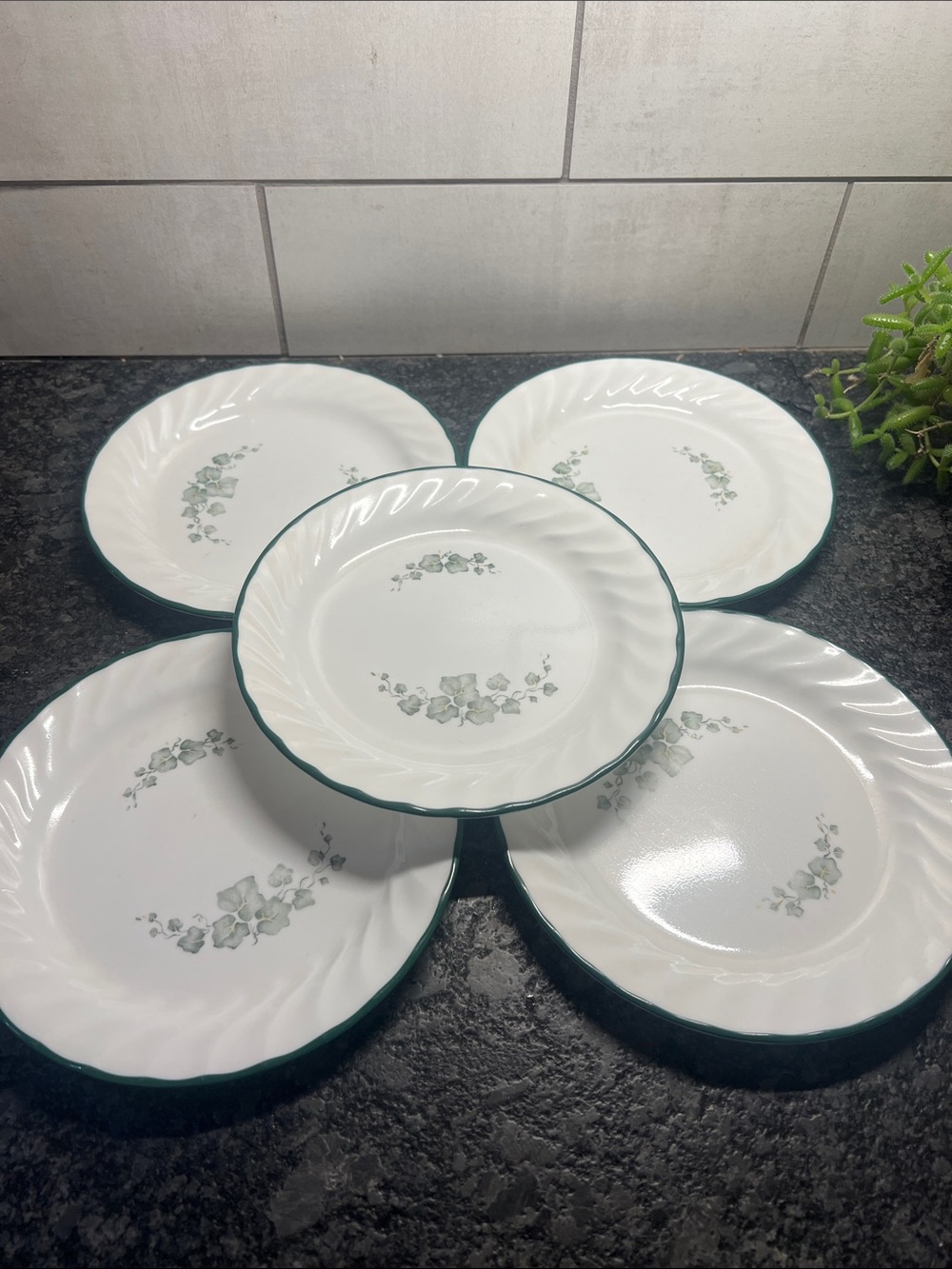 Vintage Set 5 Corelle Calloway Ivy Salad Plates. Great replacement or start one